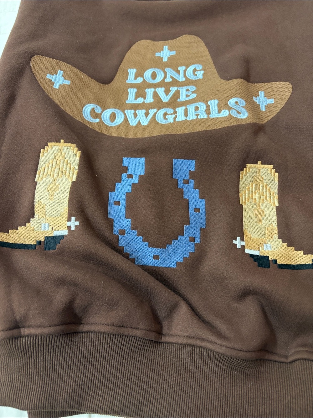 Le Lis Brown Crewneck Sweatshirt with 'Long Live Cowgirls' Patch - Picture 10 of 10